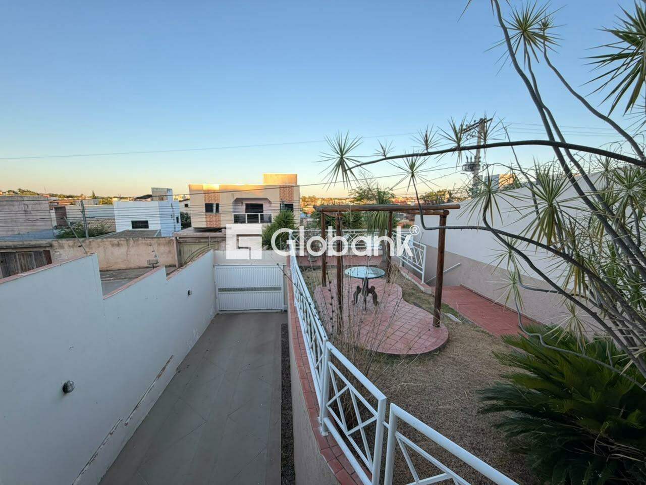 Casa 4 quartos para aluguel Barcelona Park 160m² Montes Claros MG: