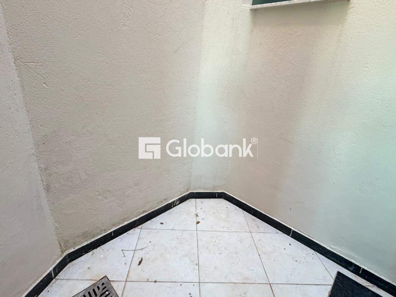 Casa 4 quartos para aluguel Barcelona Park 160m² Montes Claros MG: