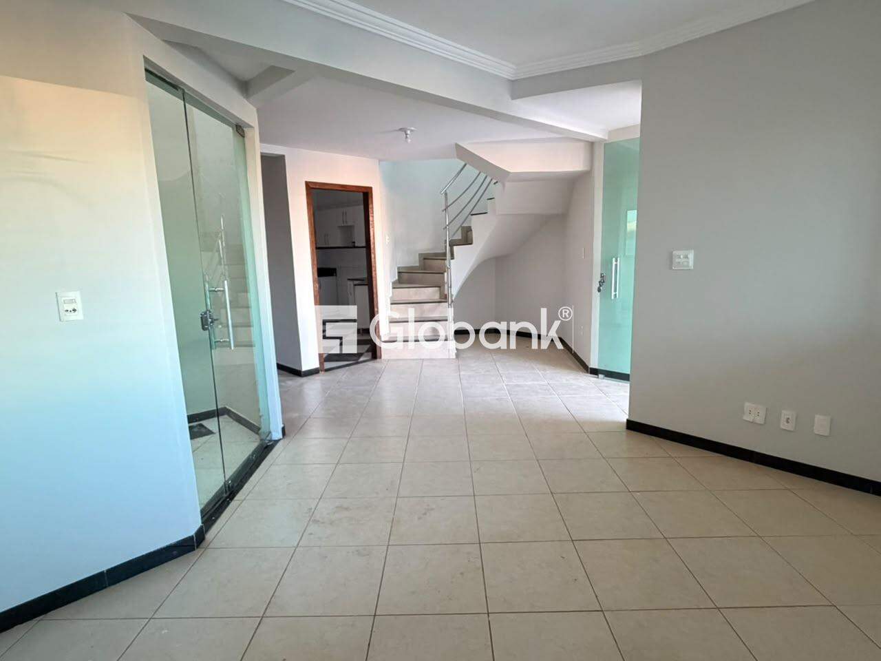 Casa 4 quartos para aluguel Barcelona Park 160m² Montes Claros MG: 