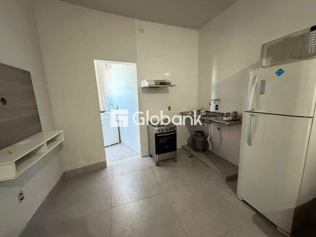 Kitnet 1 quarto para aluguel Morrinhos 30m² Montes Claros MG: 