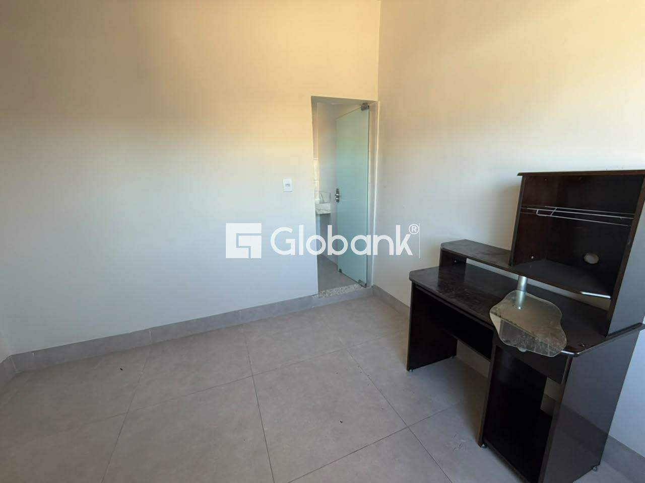 Kitnet 1 quarto para aluguel Morrinhos 30m² Montes Claros MG: 