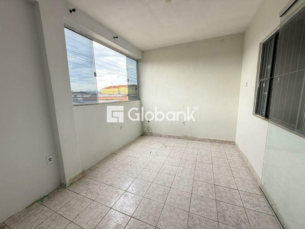 Casa 4 quartos para aluguel São Judas Tadeu 90m² Montes Claros MG: 