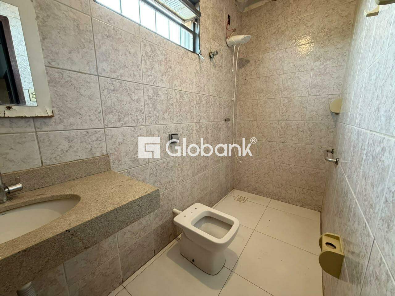 Casa 4 quartos para aluguel São Judas Tadeu 90m² Montes Claros MG: