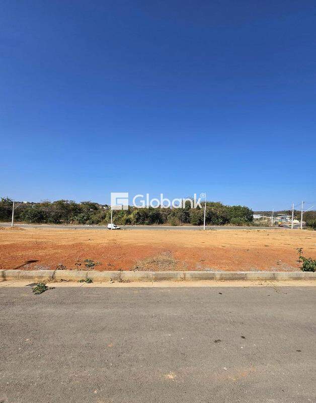 Terreno à venda Novo Delfino 240m² Montes Claros MG: 