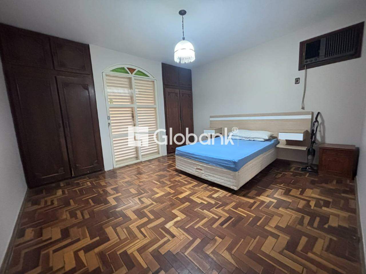 Casa 4 quartos à venda Todos os Santos 350m² Montes Claros MG: