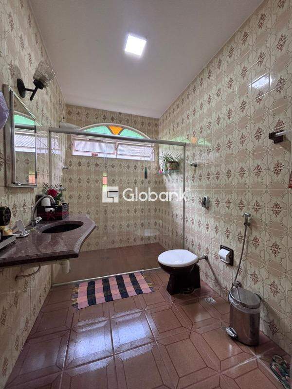Casa 4 quartos à venda Todos os Santos 350m² Montes Claros MG:
