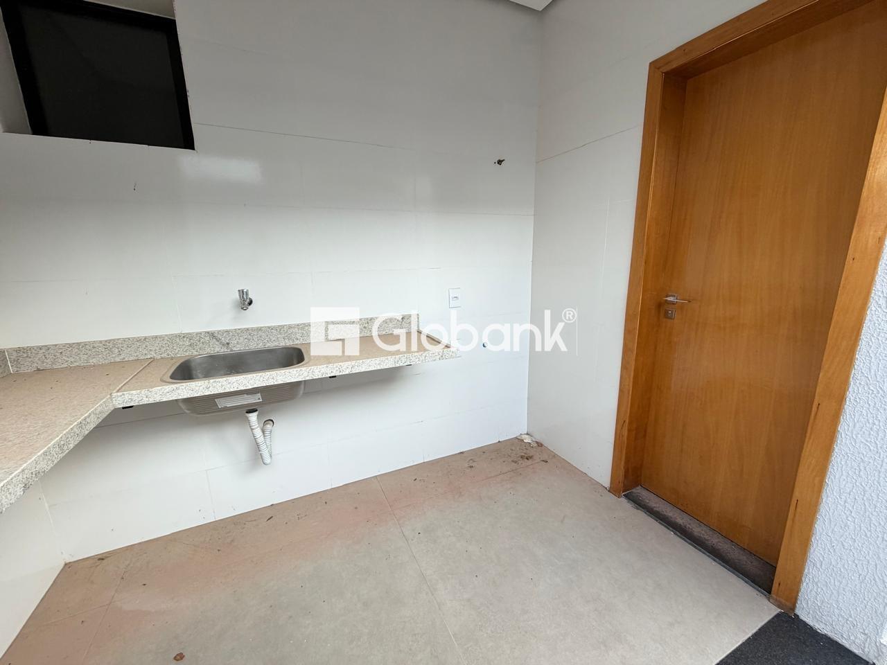 Casa 4 quartos à venda Ibituruna 308m² Montes Claros MG: 