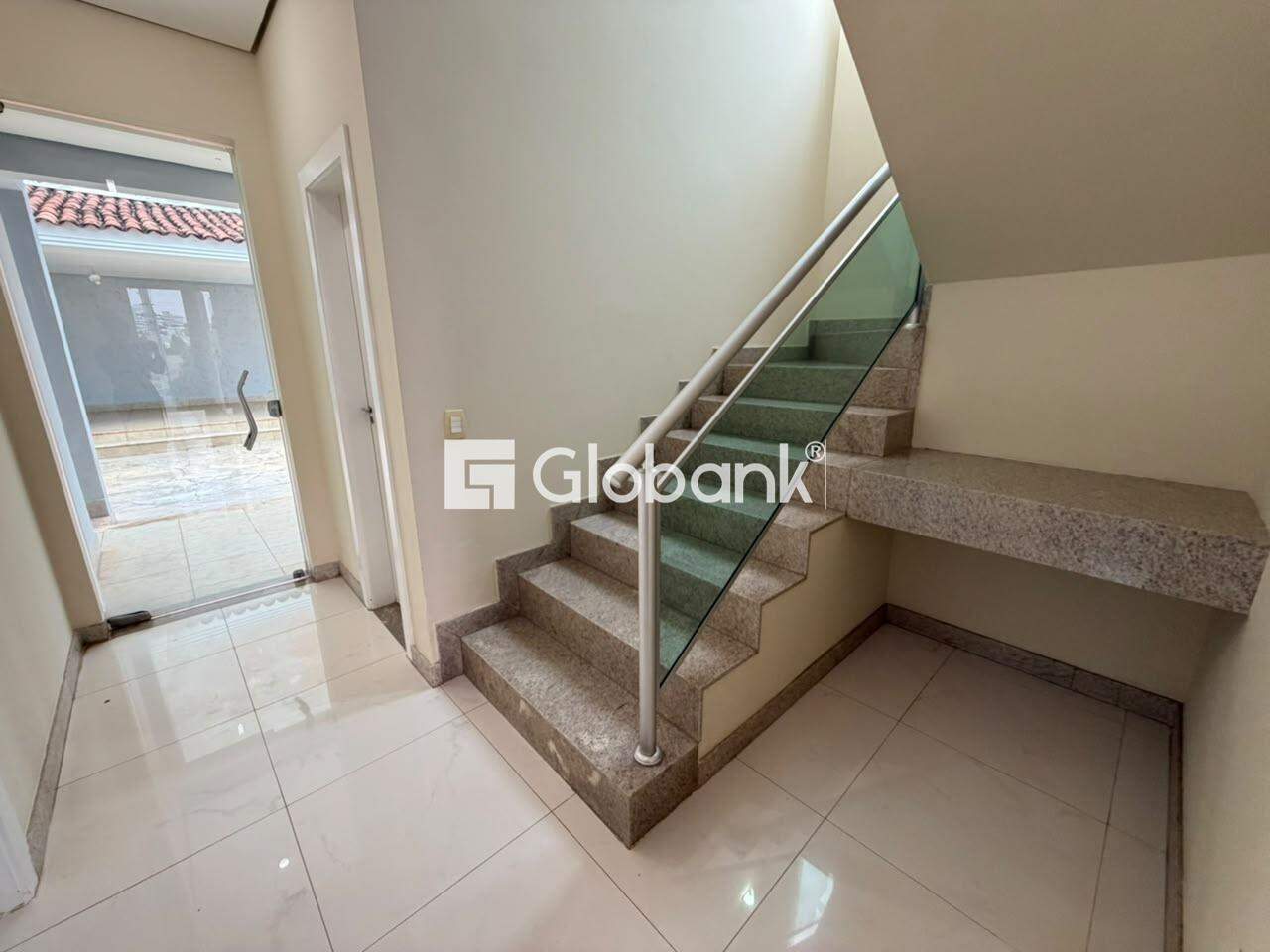 Casa 6 quartos para aluguel Ibituruna 230m² Montes Claros MG: 