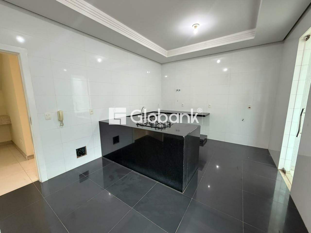 Casa 6 quartos para aluguel Ibituruna 230m² Montes Claros MG: 