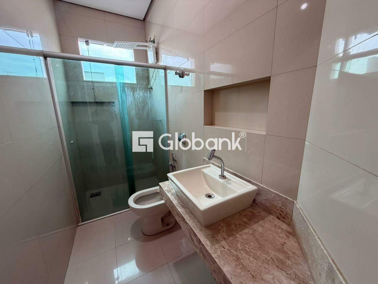 Casa 6 quartos para aluguel Ibituruna 230m² Montes Claros MG: 