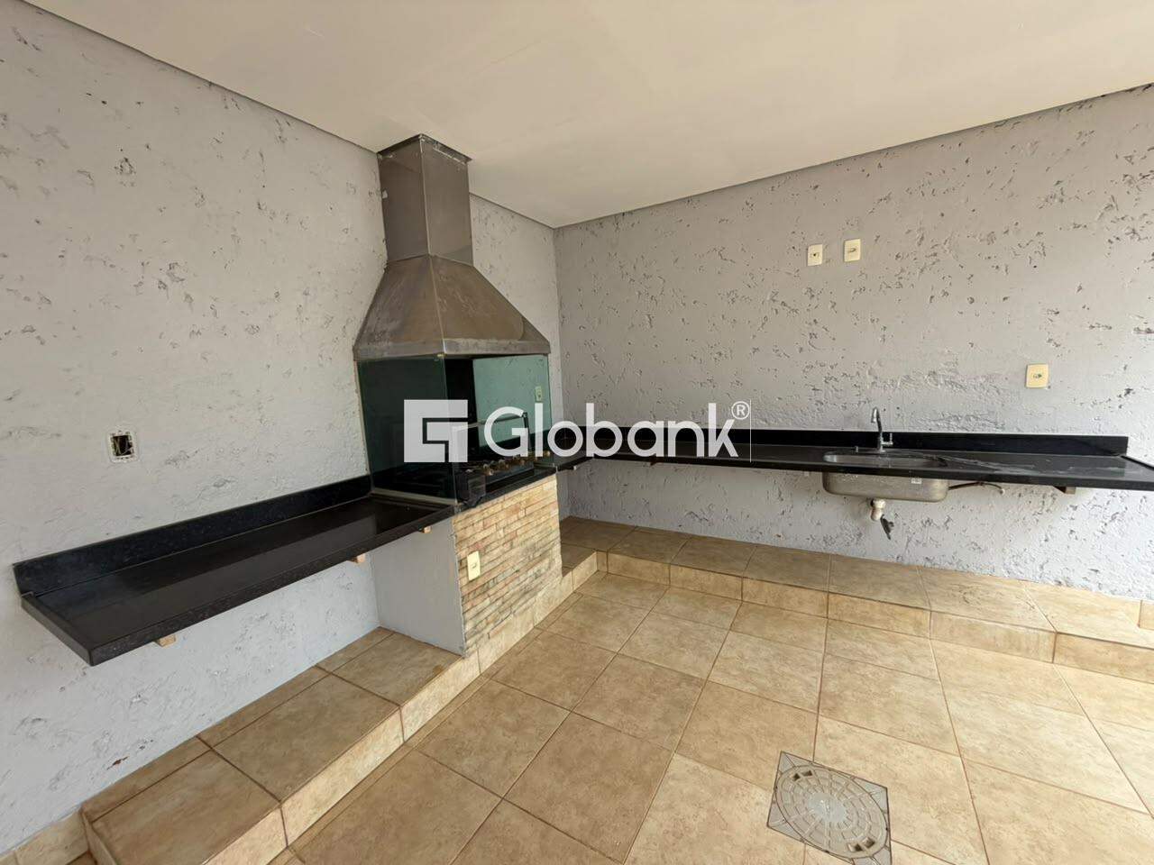Casa 6 quartos para aluguel Ibituruna 230m² Montes Claros MG: 
