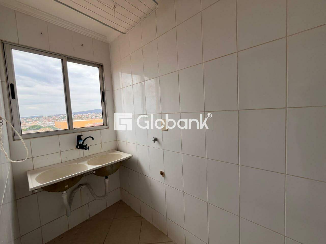 Apartamento 3 quartos para aluguel Major Prates 90m² Montes Claros MG: