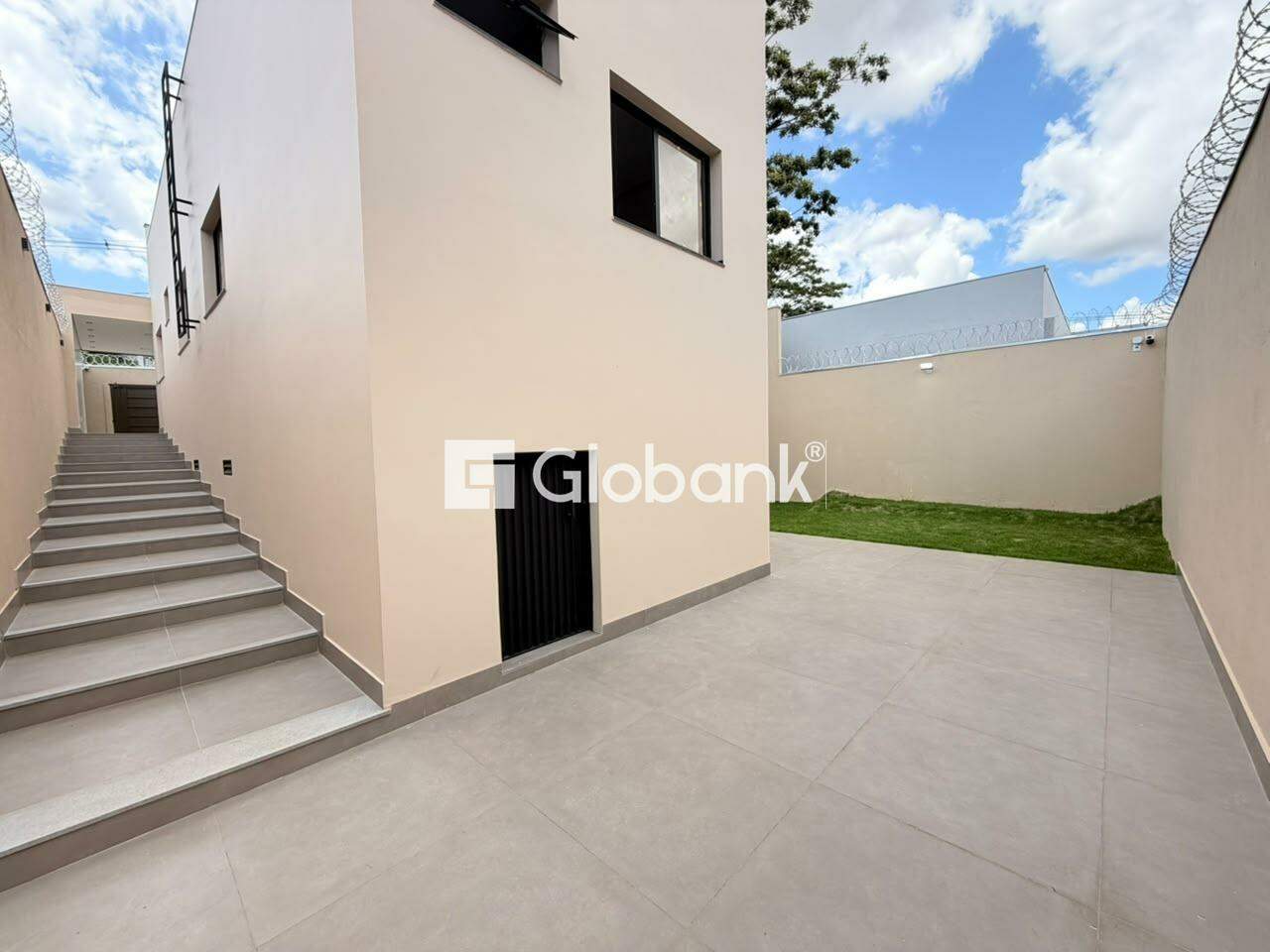 Casa 3 quartos à venda Morada da Serra 130m² Montes Claros MG: