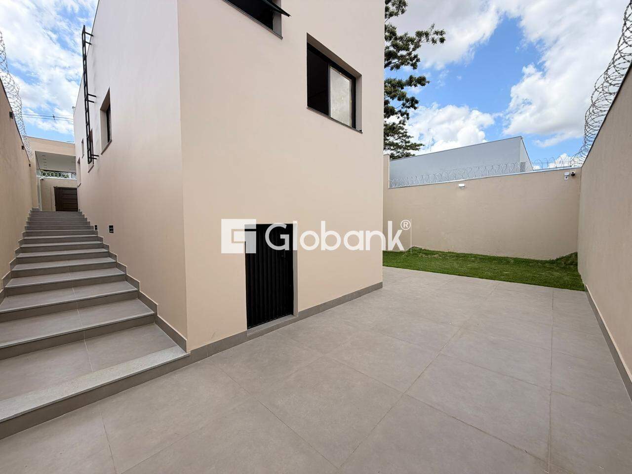 Casa 3 quartos à venda Morada da Serra 130m² Montes Claros MG: