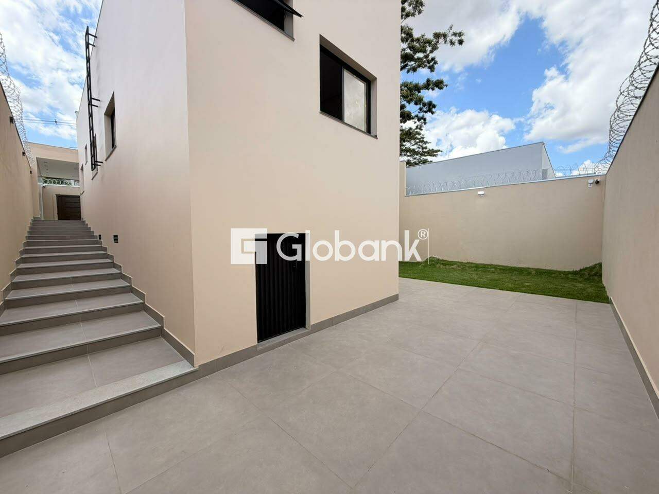 Casa 3 quartos à venda Morada da Serra 130m² Montes Claros MG: