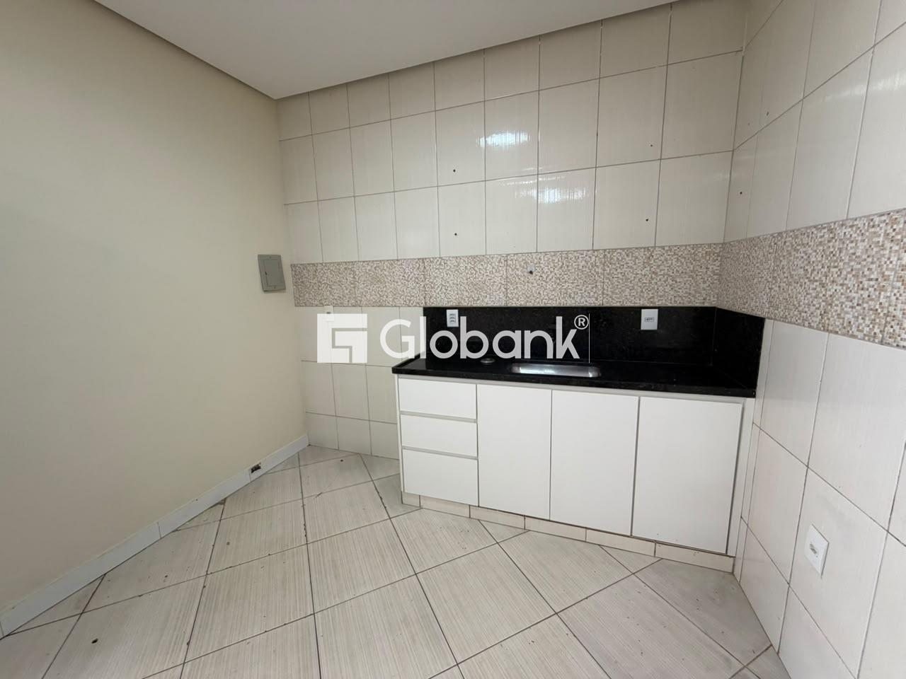 Casa 3 quartos para aluguel Augusta Mota 110m² Montes Claros MG: 