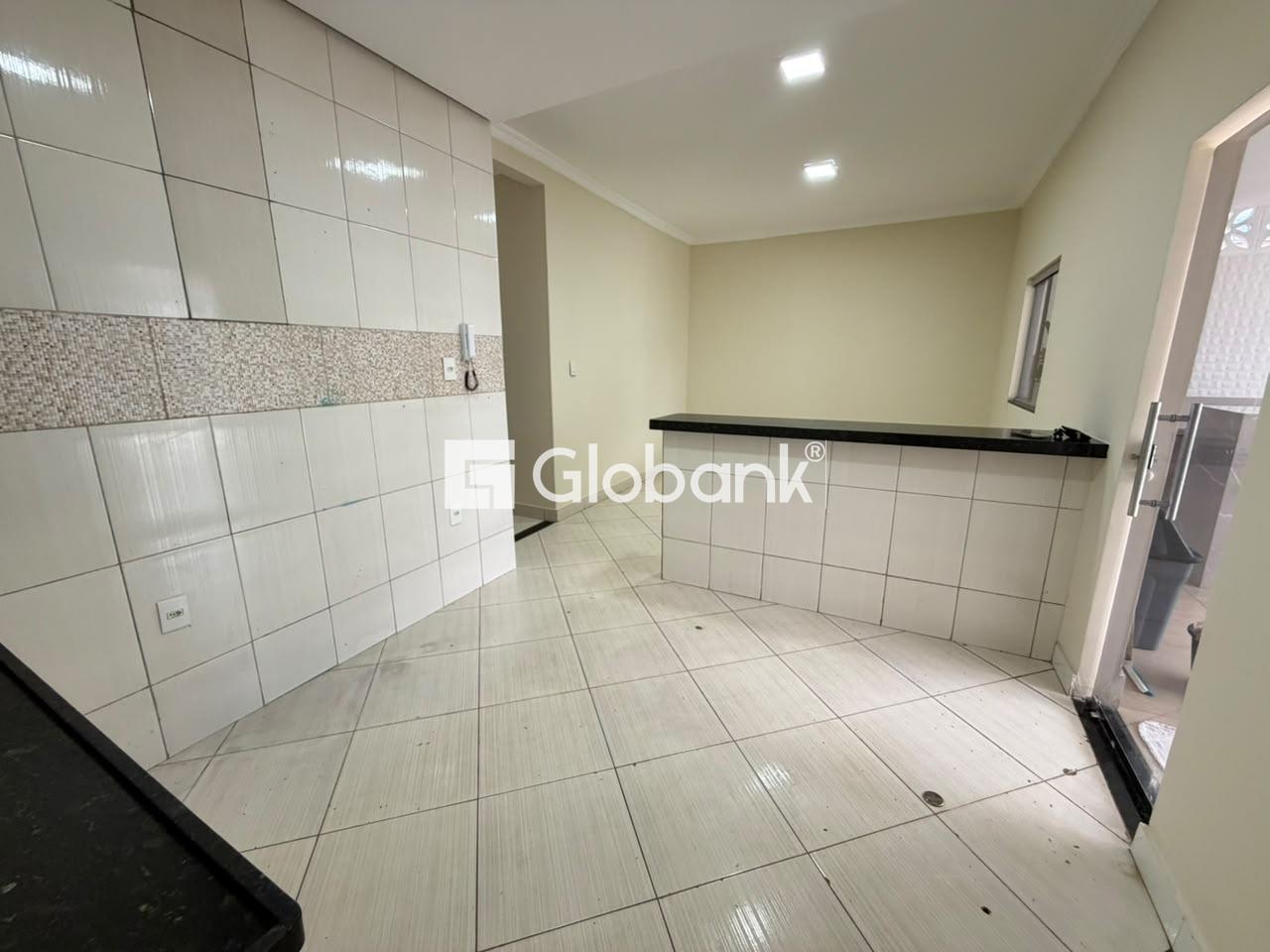Casa 3 quartos para aluguel Augusta Mota 110m² Montes Claros MG: 