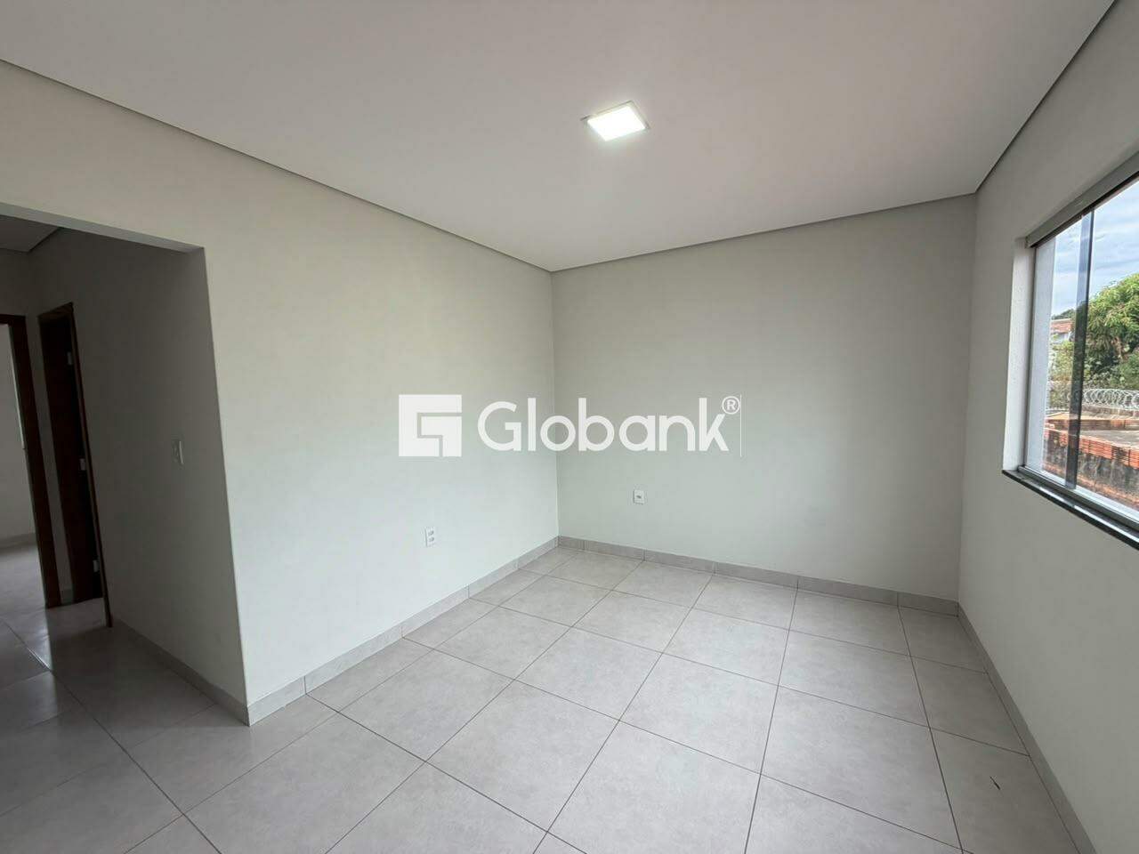 Casa 3 quartos para aluguel Dona Gregória 80m² Montes Claros MG: