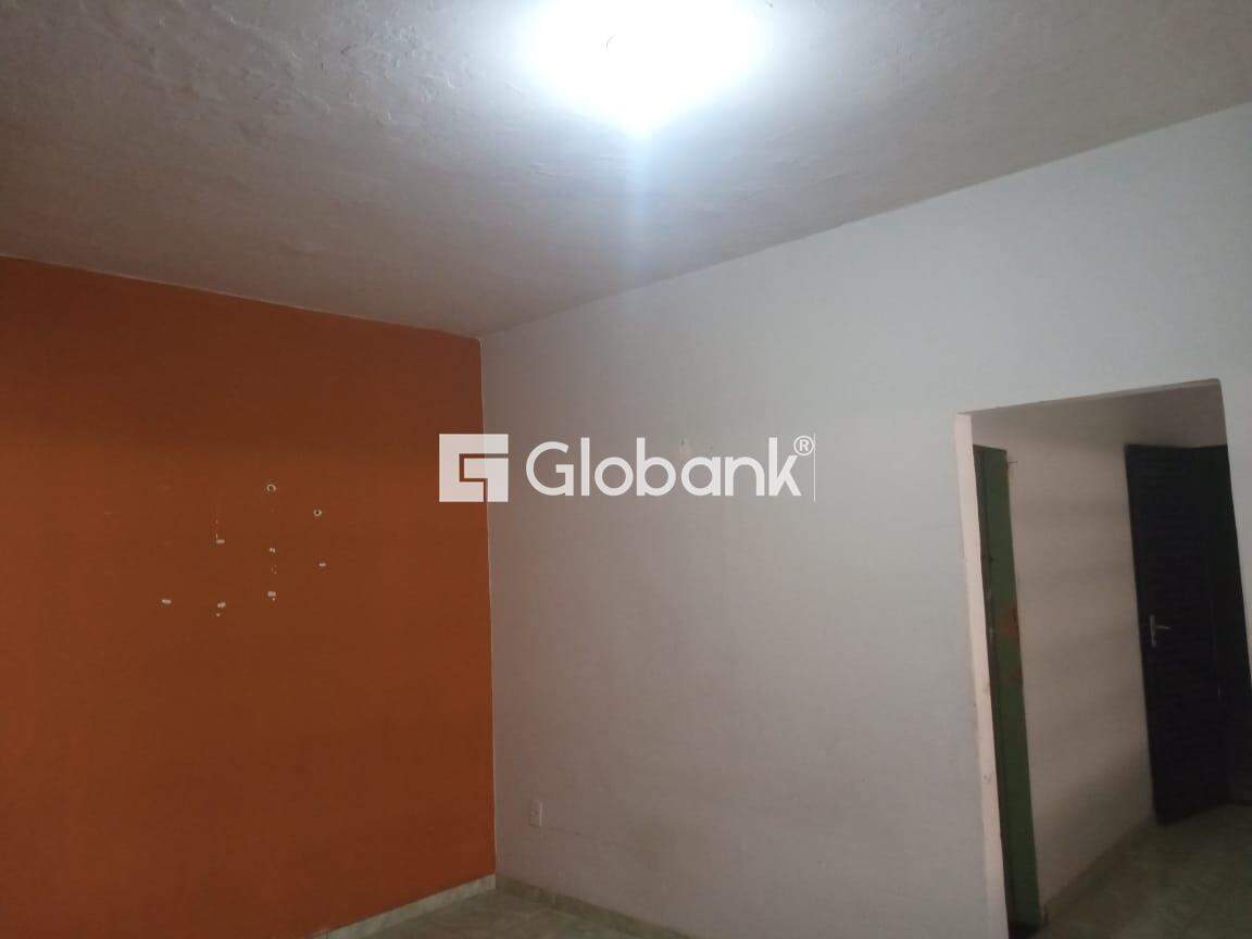 Casa 4 quartos à venda Maracanã 150m² Montes Claros MG: 