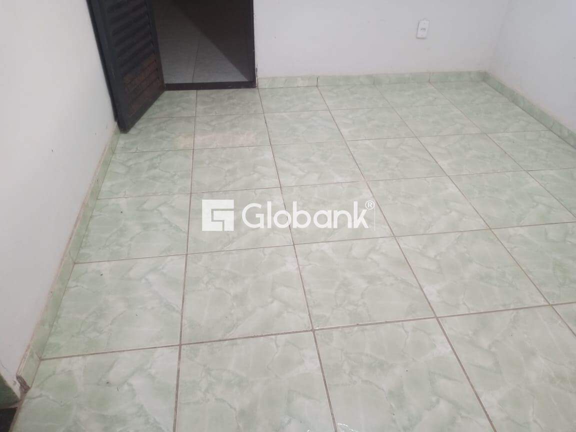 Casa 4 quartos à venda Maracanã 150m² Montes Claros MG: 