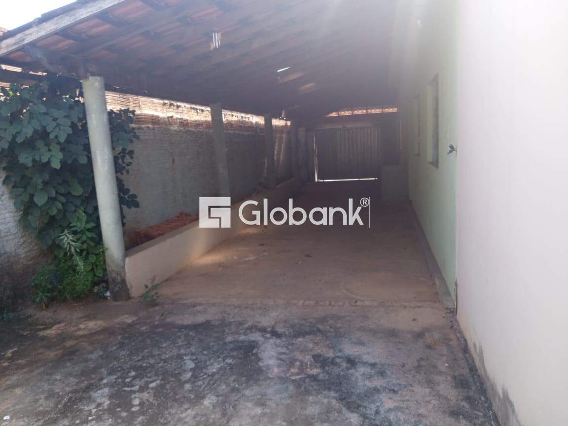 Casa 4 quartos à venda Maracanã 150m² Montes Claros MG: 