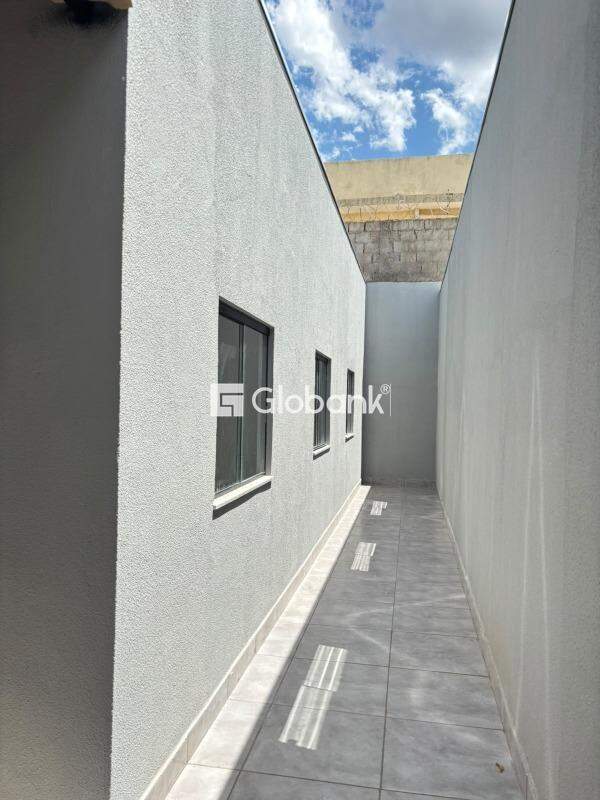 Casa 3 quartos à venda Jardim Olímpico 62m² Montes Claros MG: 