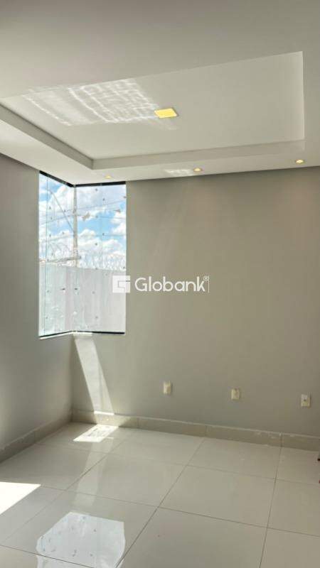 Casa 3 quartos à venda Jardim Olímpico 62m² Montes Claros MG: 