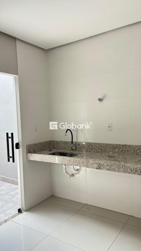 Casa 3 quartos à venda Jardim Olímpico 62m² Montes Claros MG: 