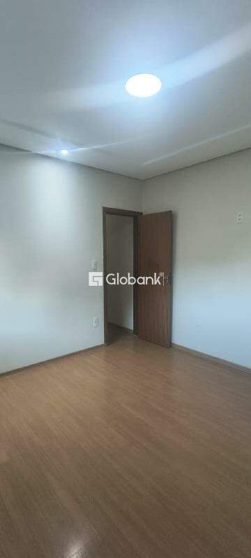 Casa 4 quartos à venda Alcides Rabelo 136,5m² Montes Claros MG: 