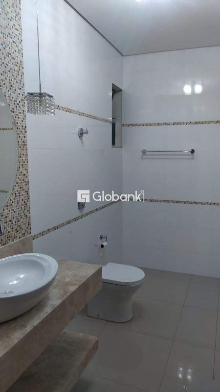 Casa 4 quartos à venda Alcides Rabelo 136,5m² Montes Claros MG: 