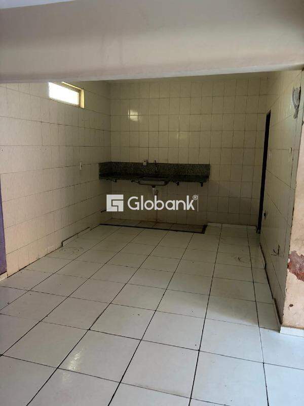Casa 5 quartos à venda Alto São João 100m² Montes Claros MG: