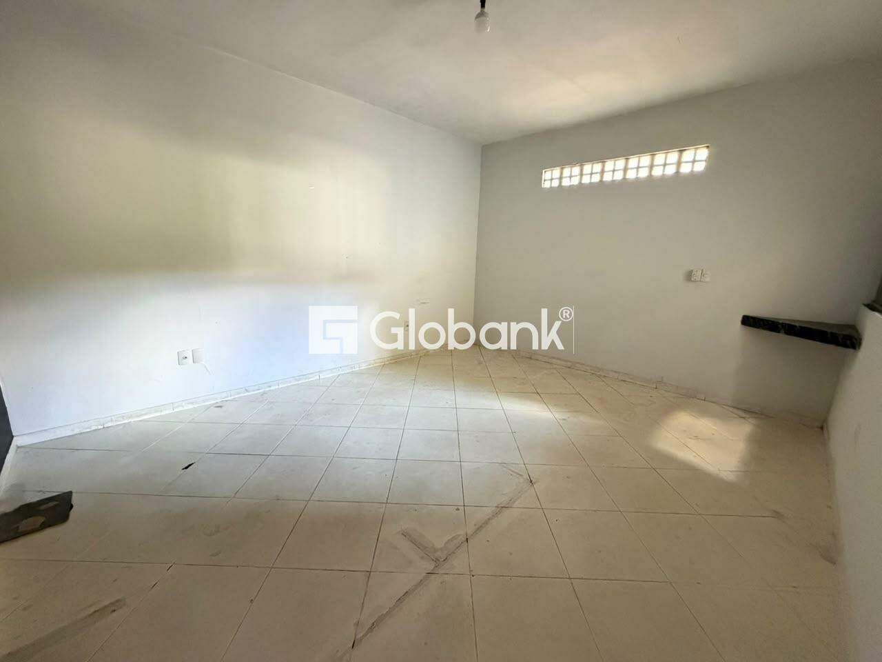 Galpão para aluguel Edgar Pereira 300m² Montes Claros MG: 