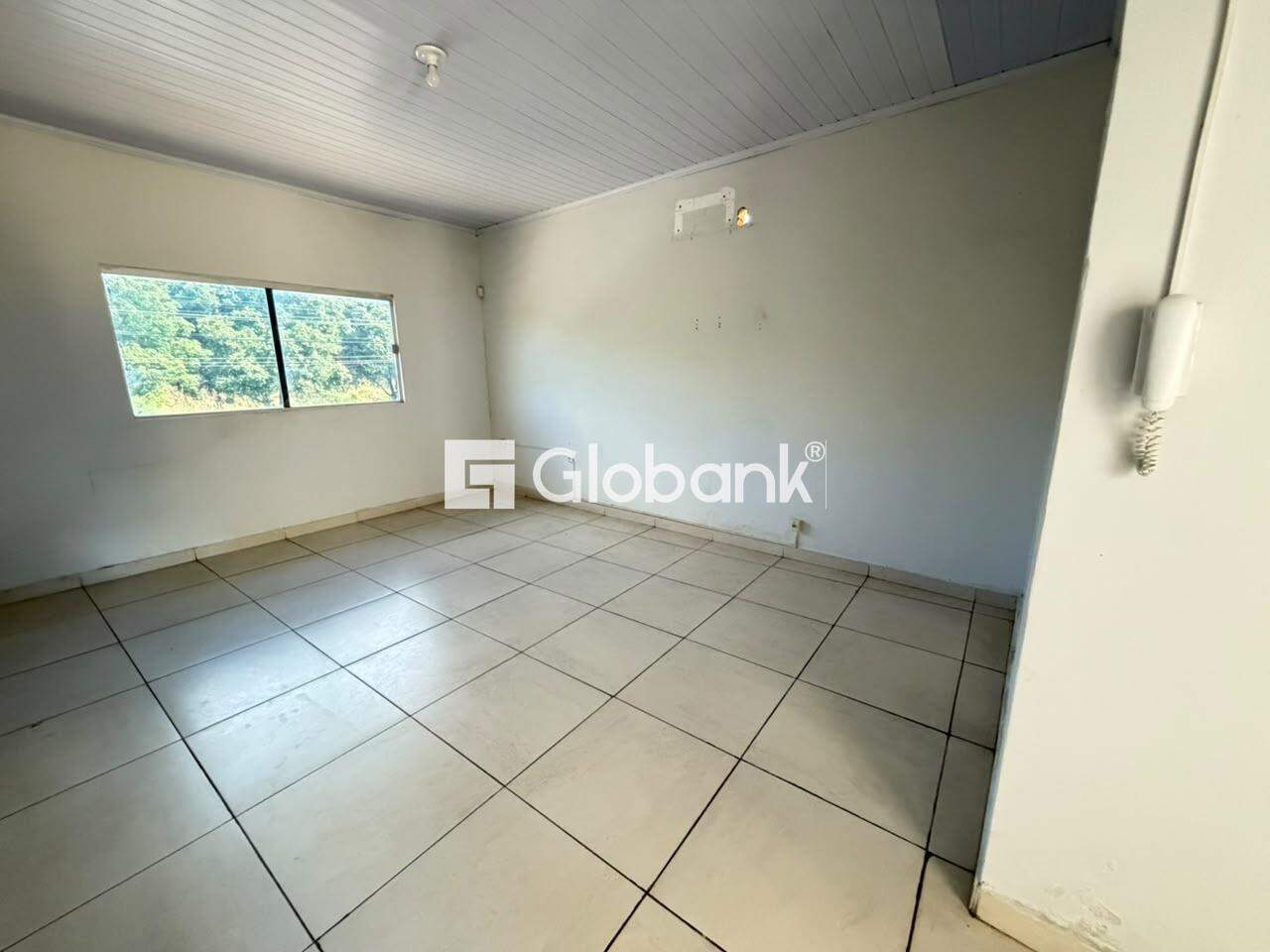 Galpão para aluguel Edgar Pereira 300m² Montes Claros MG: 