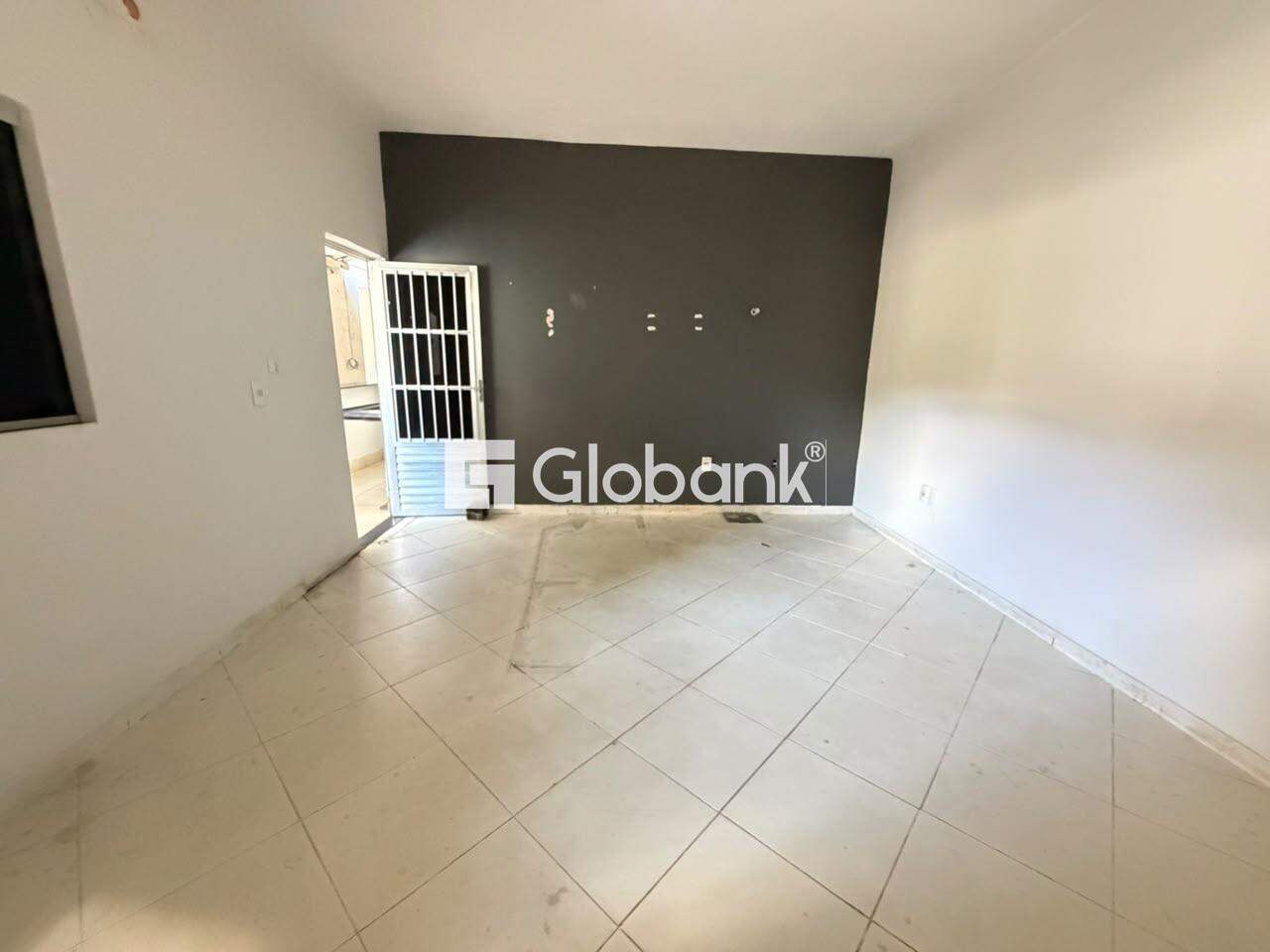 Galpão para aluguel Edgar Pereira 300m² Montes Claros MG: 