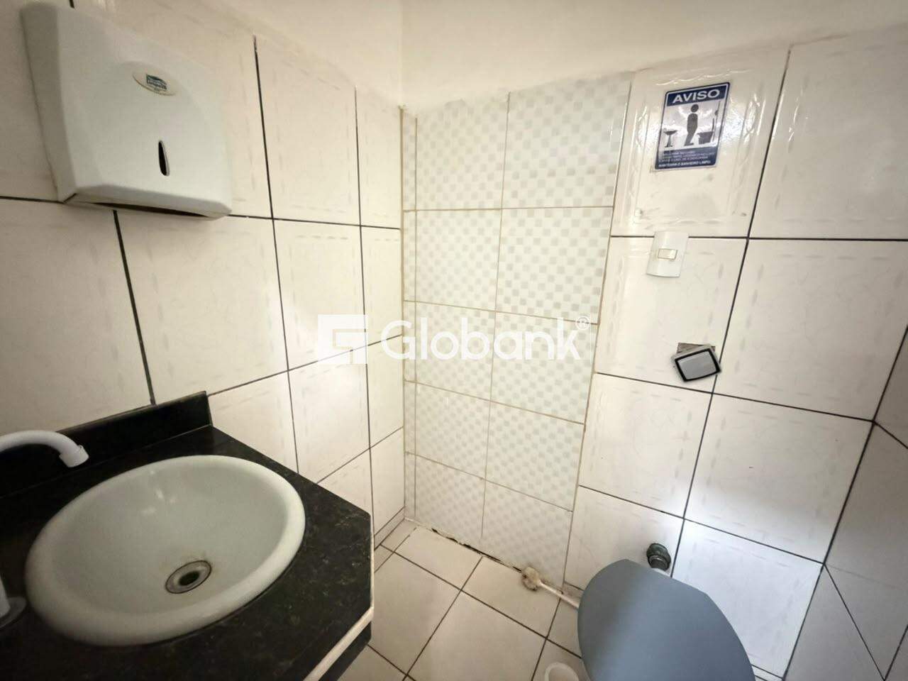 Galpão para aluguel Edgar Pereira 300m² Montes Claros MG: 