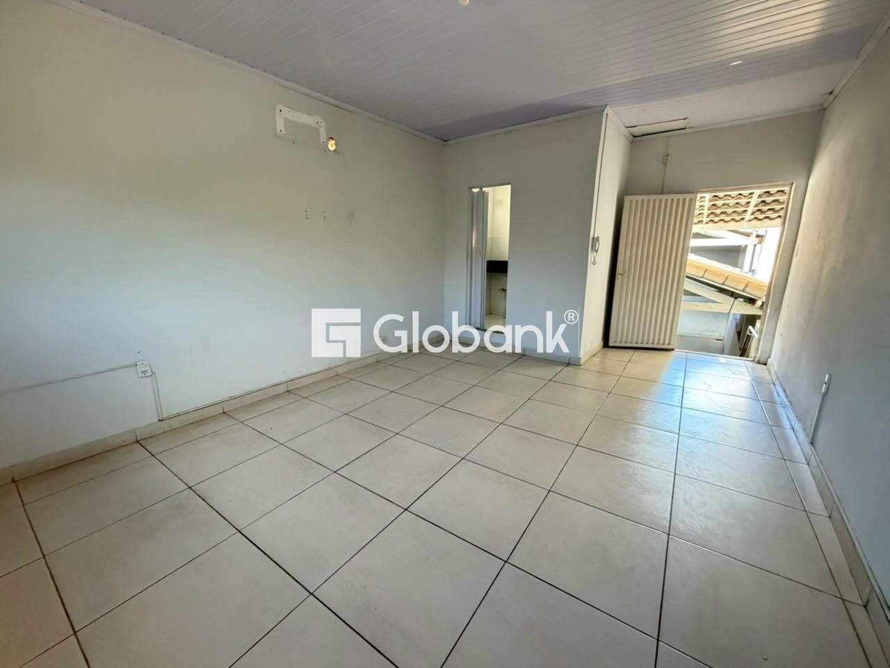 Galpão para aluguel Edgar Pereira 300m² Montes Claros MG: 