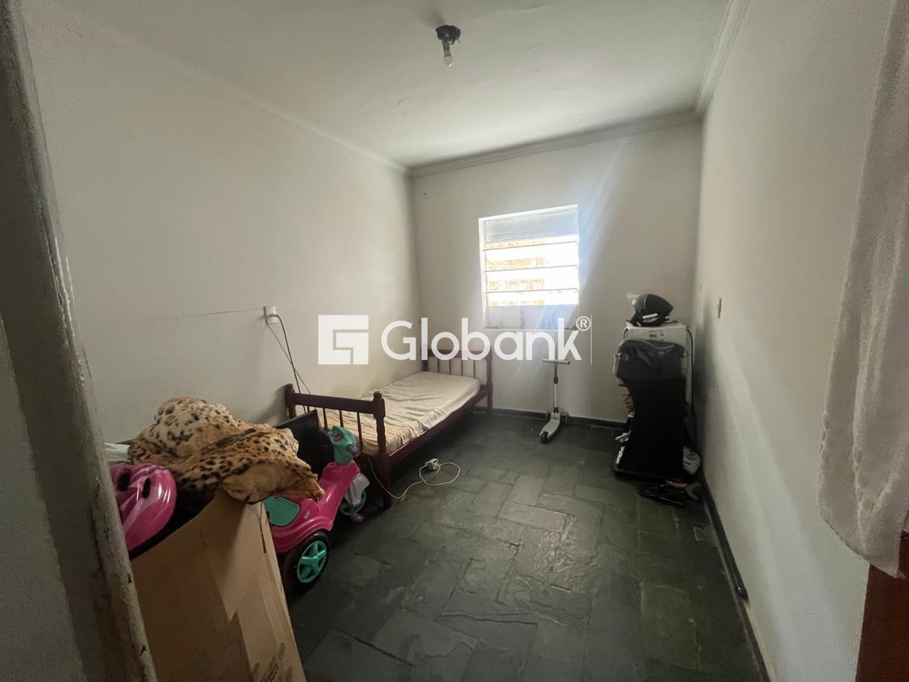 Casa 3 quartos à venda Conjunto Residencial JK 243m² Montes Claros MG: