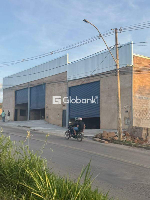 Galpão para aluguel Interlagos 300m² Montes Claros MG: 