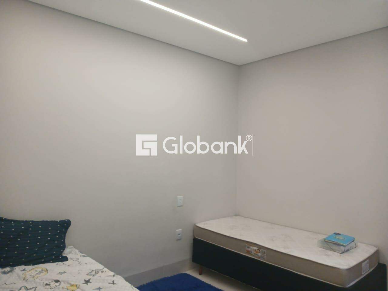 Casa 6 quartos à venda Nossa Senhora das Graças 400m² Montes Claros MG: