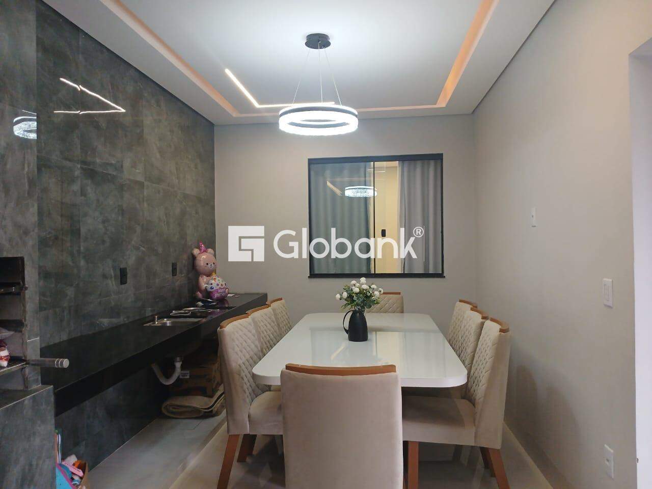 Casa 6 quartos à venda Nossa Senhora das Graças 400m² Montes Claros MG: 