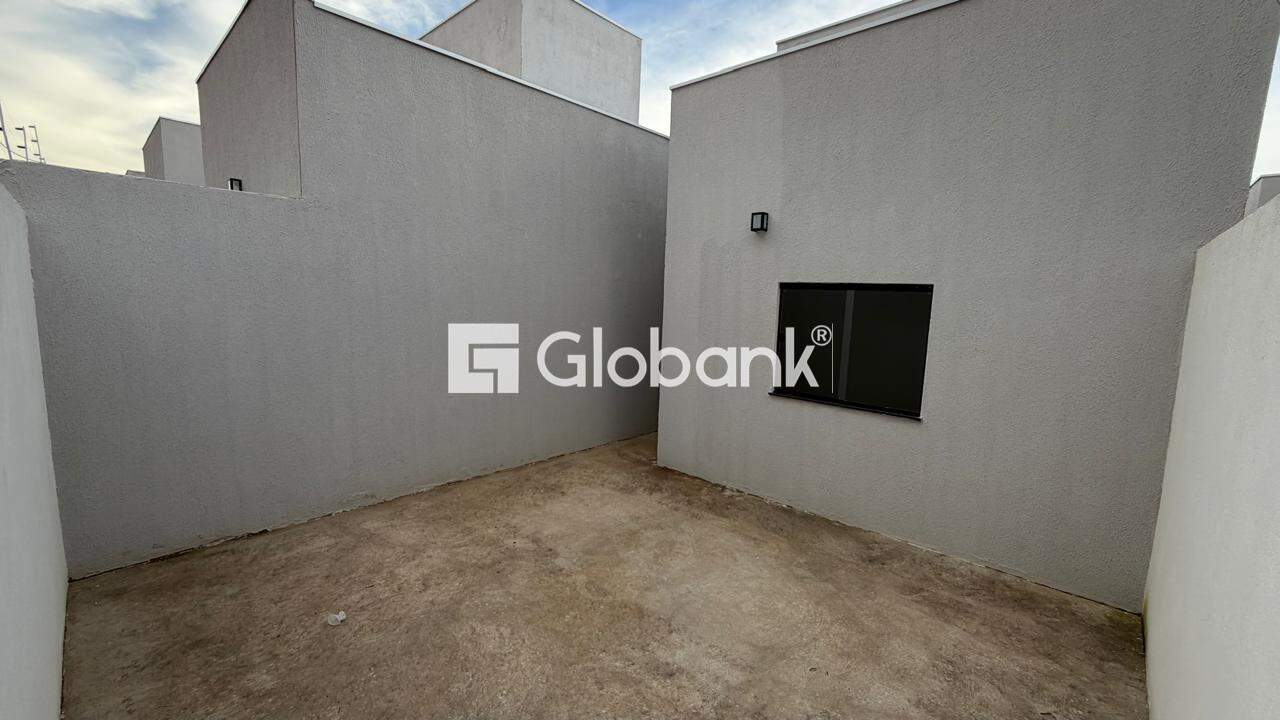 Casa 2 quartos à venda Vila Real 58,4m² Montes Claros MG:
