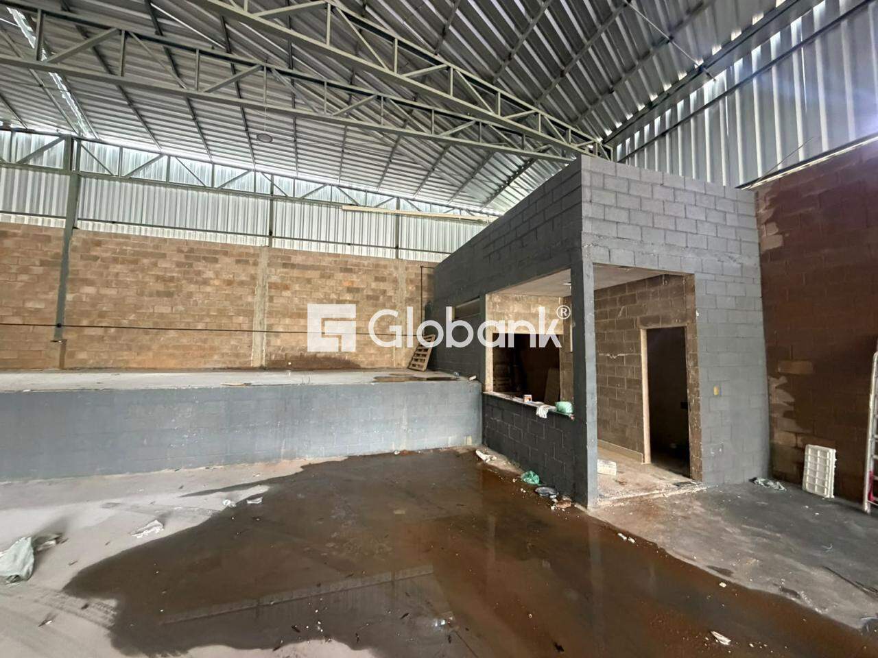 Galpão para aluguel Renascença 640m² Montes Claros MG: