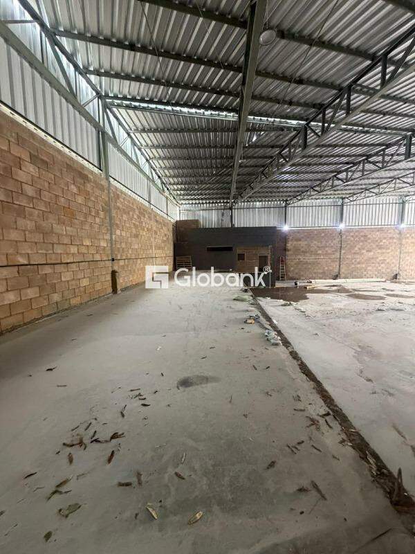 Galpão para aluguel Renascença 640m² Montes Claros MG: