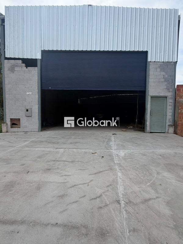 Galpão para aluguel Renascença 640m² Montes Claros MG: 