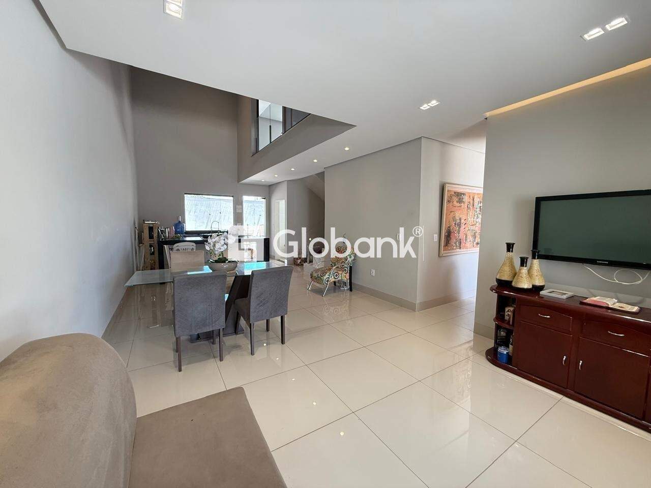Casa 4 quartos à venda Todos os Santos 276m² Montes Claros MG: 3