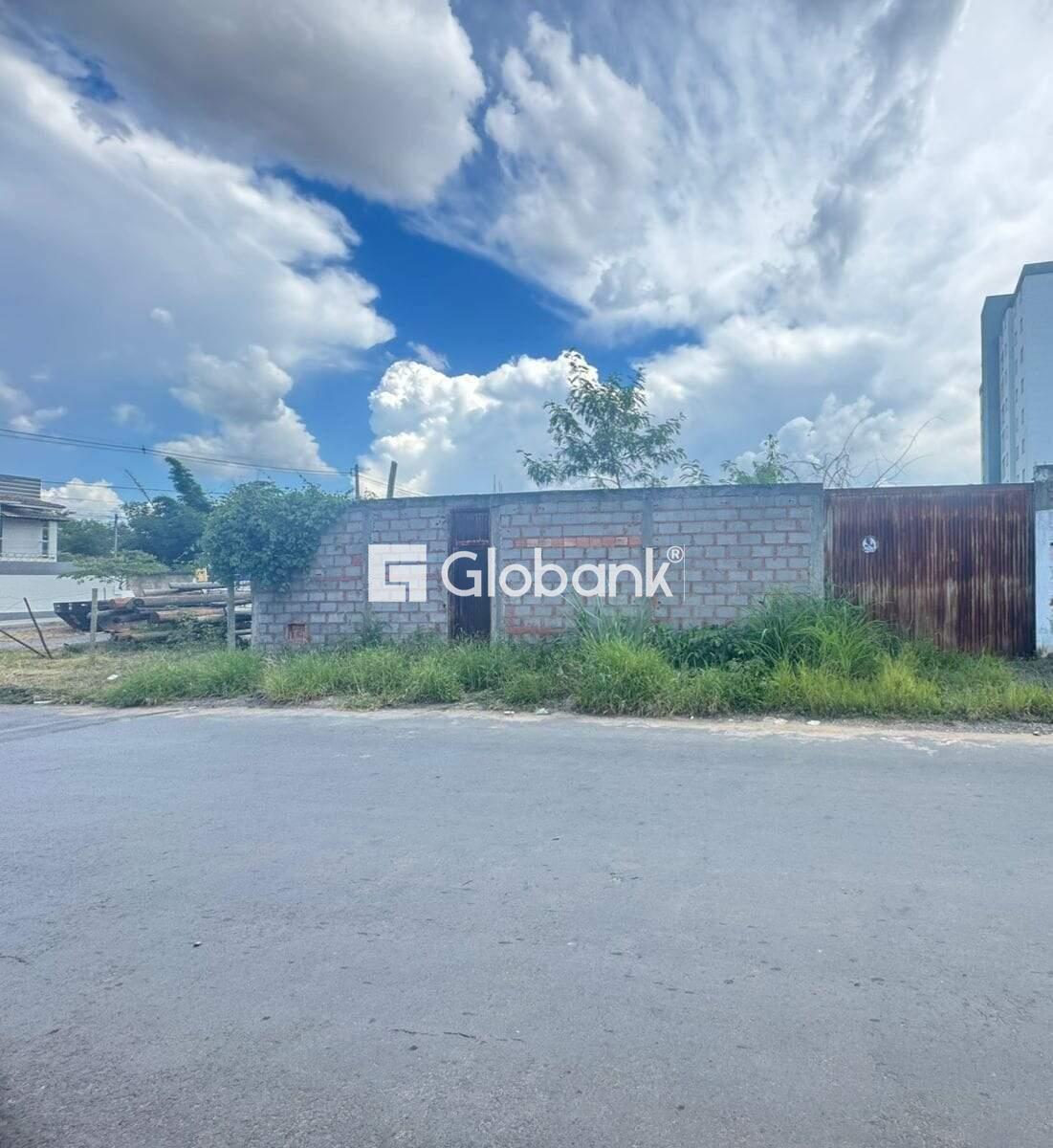 Terreno à venda São Mateus 0m² Montes Claros MG: Foto do terreno 1