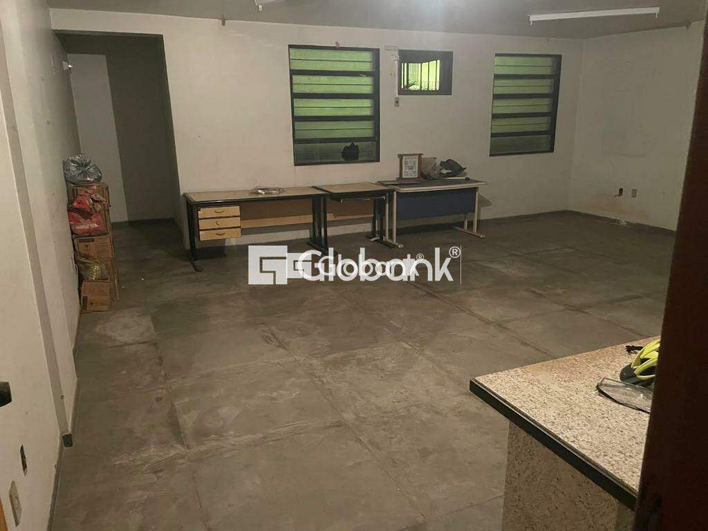 Sala comercial para aluguel Centro 190m² Montes Claros MG: | Foto_migracao | 1