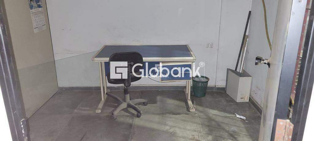 Sala comercial para aluguel Centro 190m² Montes Claros MG: Sala | Foto_migracao | 19