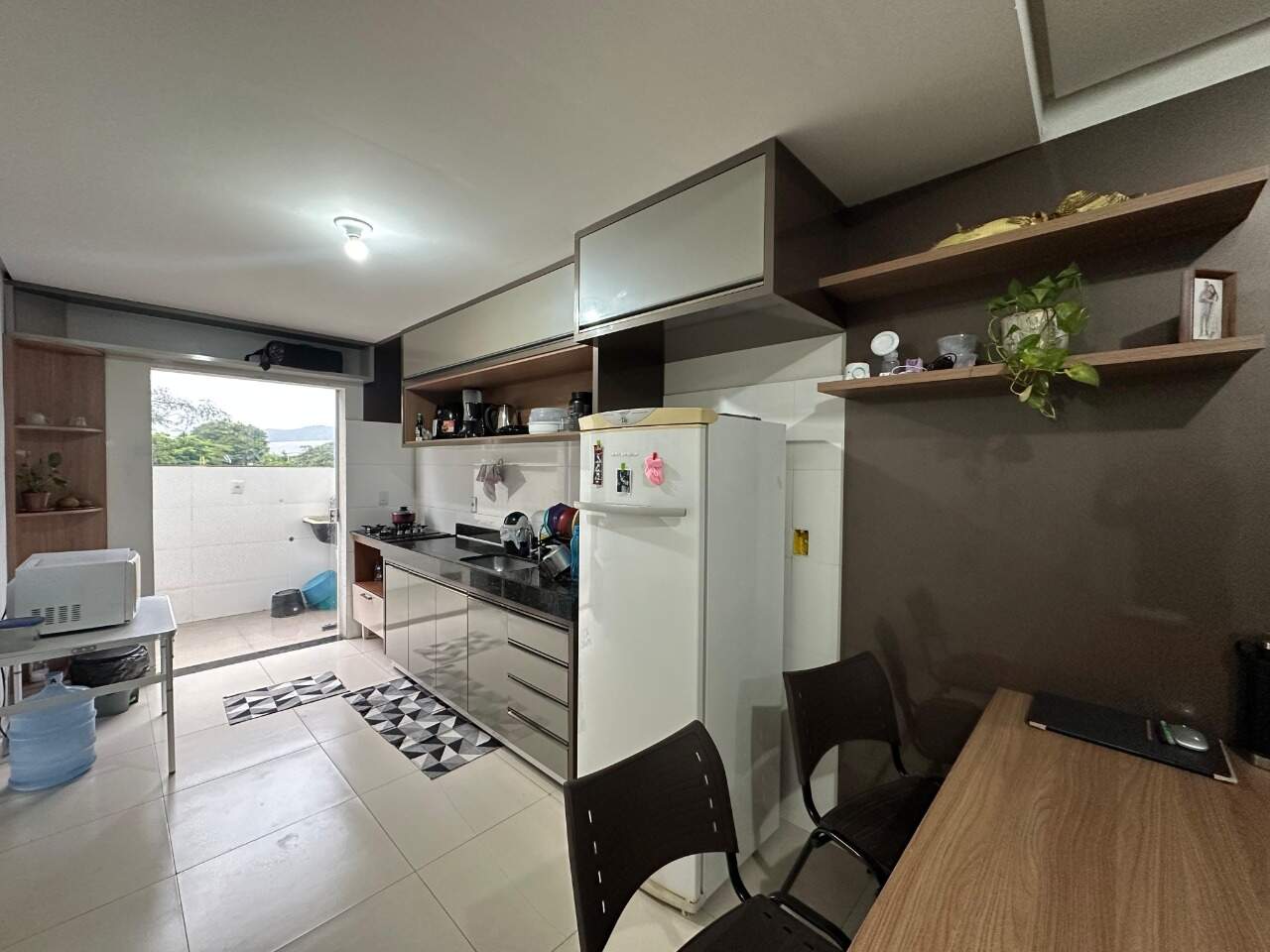 Apartamento 2 quartos para aluguel Todos os Santos 75m² Montes Claros MG: Coziha com bancada