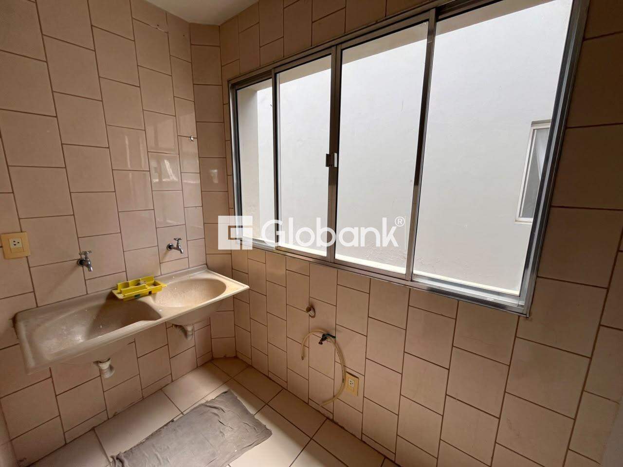 Apartamento 3 quartos para aluguel Cidade Nova 90m² Montes Claros MG:
